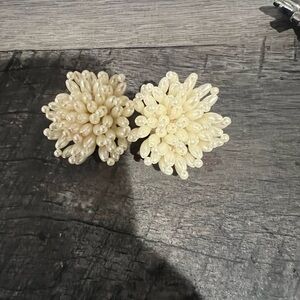 Vintage Elegant Cream Floral Clip On Earrings